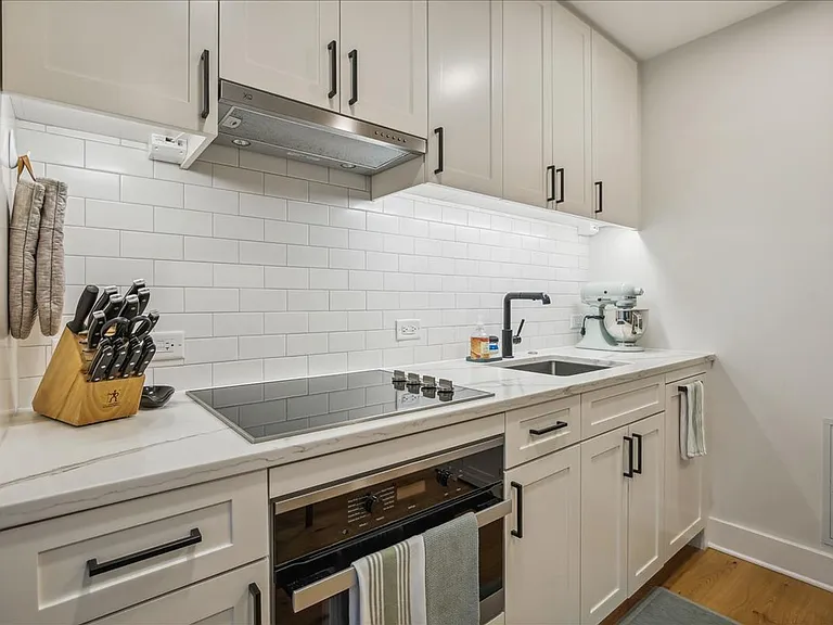 1211 Van St SE #602 — Photo 2
