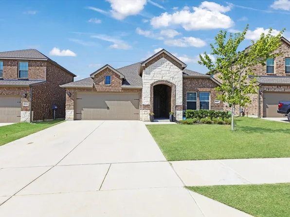 3257 Trails End Rd, Aubrey, TX 76227