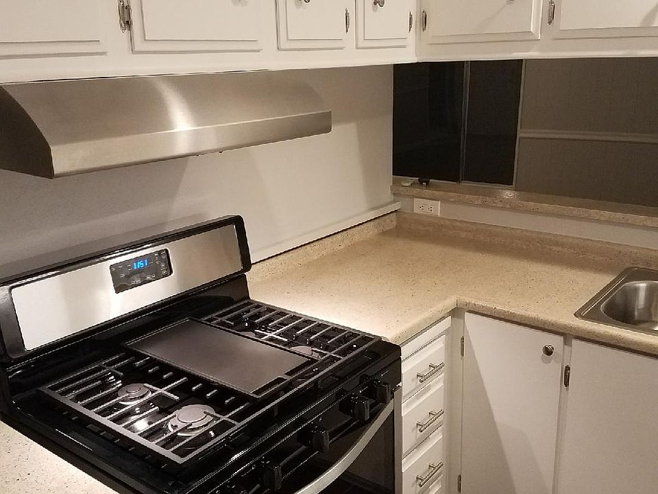 1st image of 78 Hancock Dr