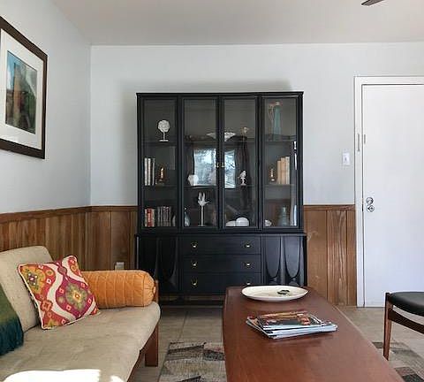 4th image of 2137 W Lotus Ave