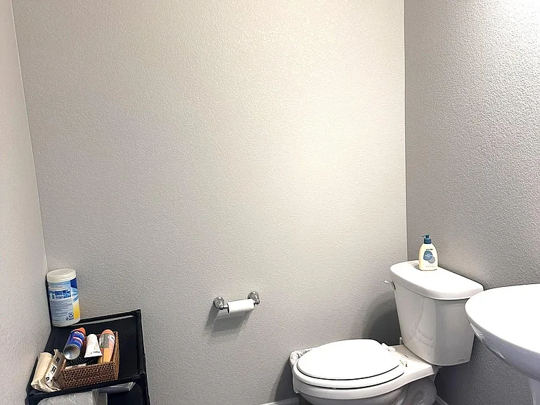 13943 Vispo Way — Photo 16