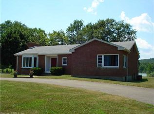 542 Hill St, Hamden, CT 06514