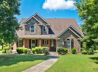 453 Sonoma Cir, Fayetteville, AR 72703