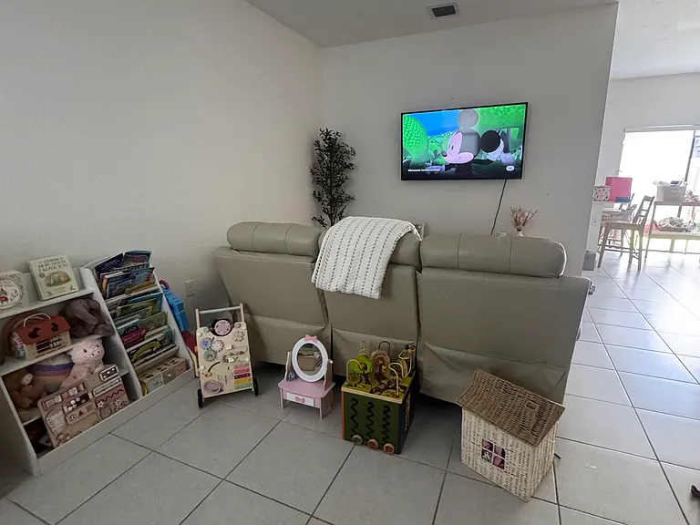 28577 SW 134th Ct — Photo 2