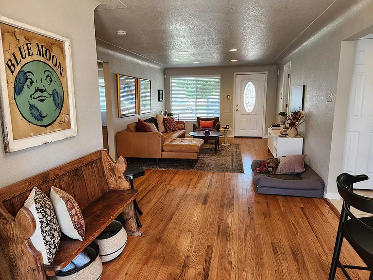 5520 E Thrill Pl — Photo 4