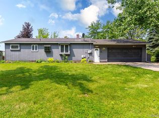 2650 Devonshire Rd, Leonard, MI 48367