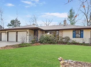 4335 Sussex Rd, Golden Valley, MN 55416