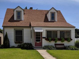 1306 S 93rd St, West Allis, WI 53214
