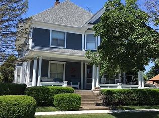 601 N 8th St, Mitchell, IN 47446