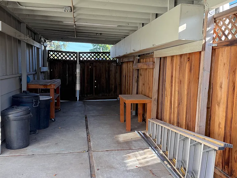 1388 Pine Ave — Photo 29