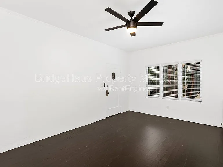 2664 6th Ave — Photo 10