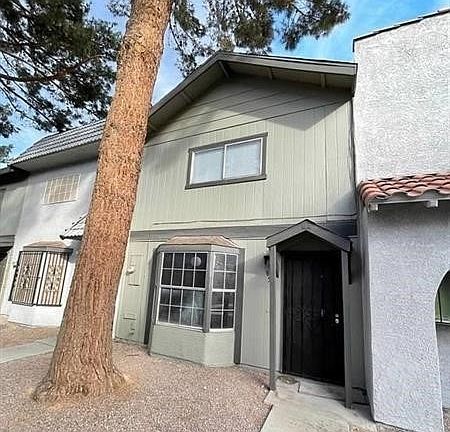 3rd image of 854 Stainglass Ln