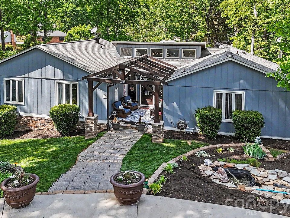 1st image of 7108 Hollyhouse Dr