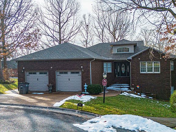 2nd image of 145 Forest View Cv