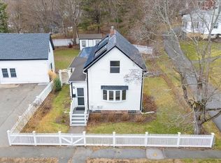 18 Sherman Pl, Woburn, MA 01801
