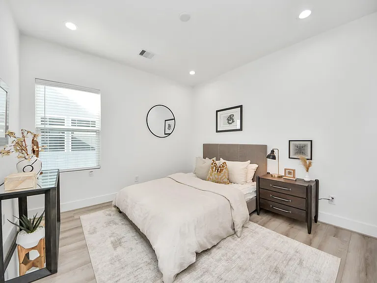 7723 Hammerly Blvd #B — Photo 36