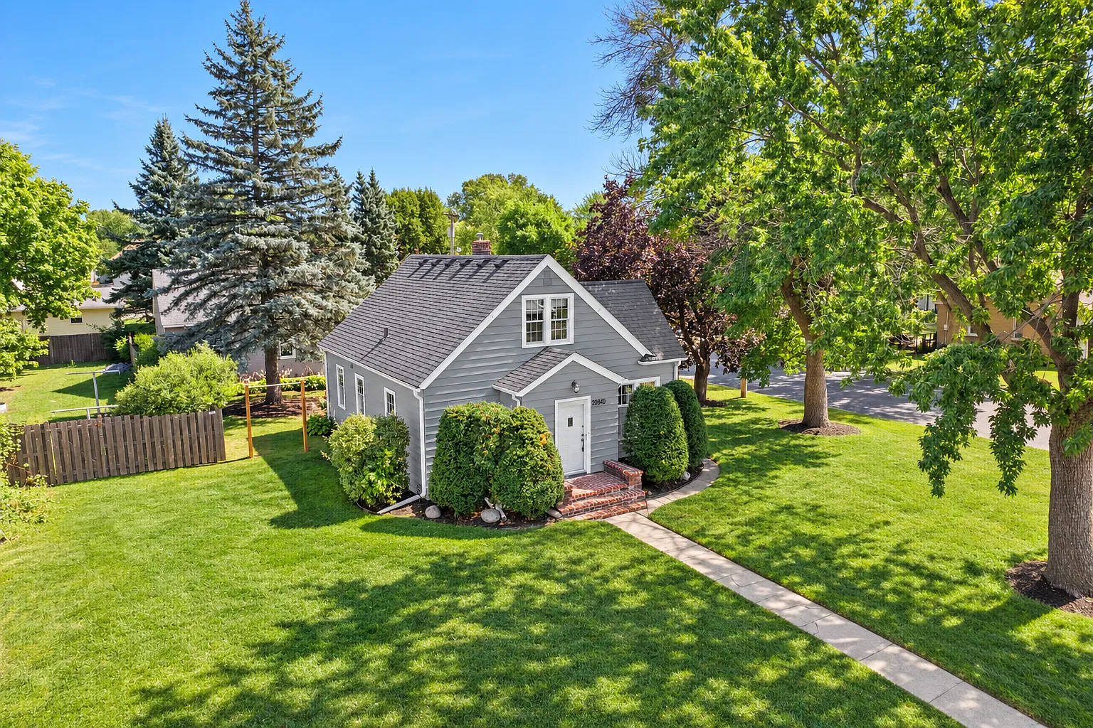20640 Howland Avenue West — Photo 1