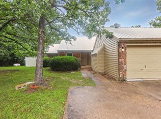 106 Summit Ridge Dr, Tahlequah, OK 74464