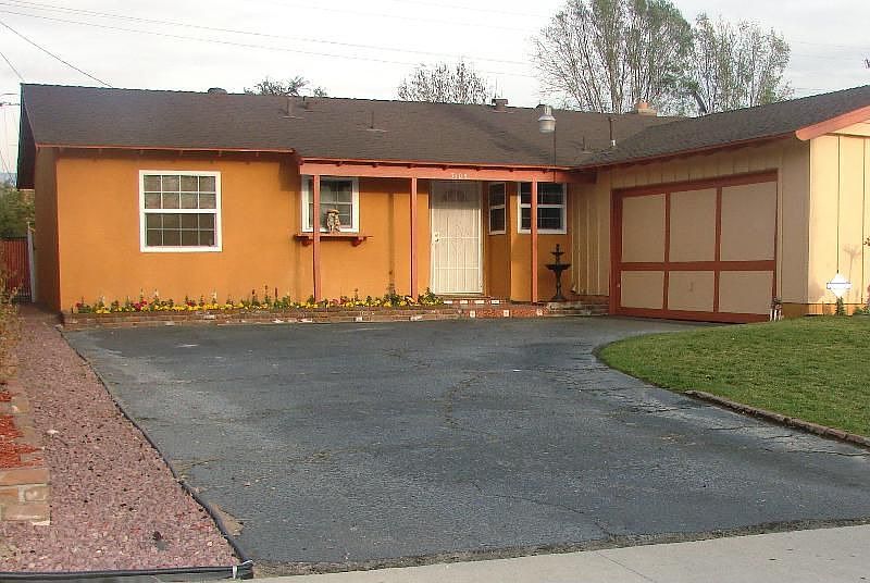 1st image of 3105 Little Mountain Dr