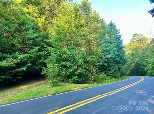 On Sr 1309 Rd, Lake Toxaway, NC 28747