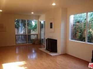 8561 W West Knoll Dr, West Hollywood, CA 90069