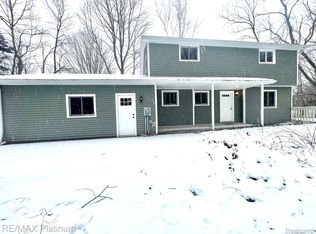 1269 N Lake Pleasant Rd, Attica, MI 48412