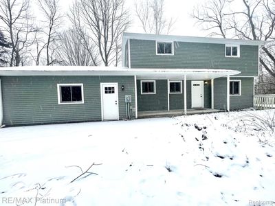 1269 N Lake Pleasant Rd, Attica, MI, 48412