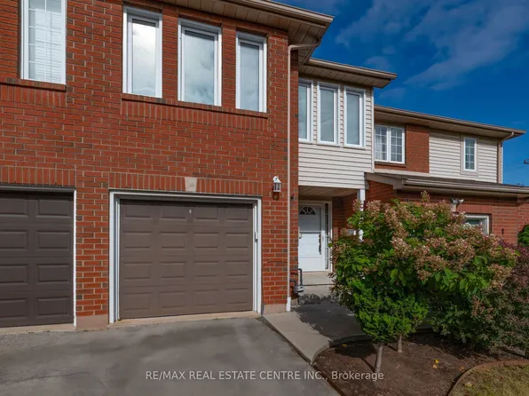 2 Walker Ct, Grimsby, ON L3M 5J5