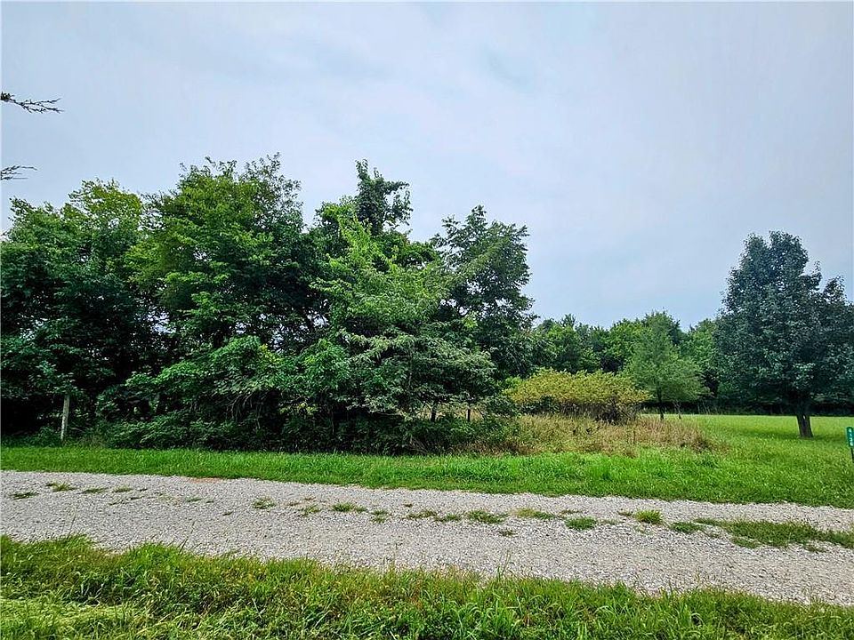 2nd image of 26 Arkansas Dr