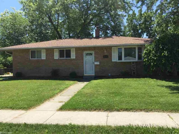 22266 Schafer St, Clinton Township, MI 48035