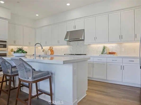 142 Billings, Irvine, CA 92618