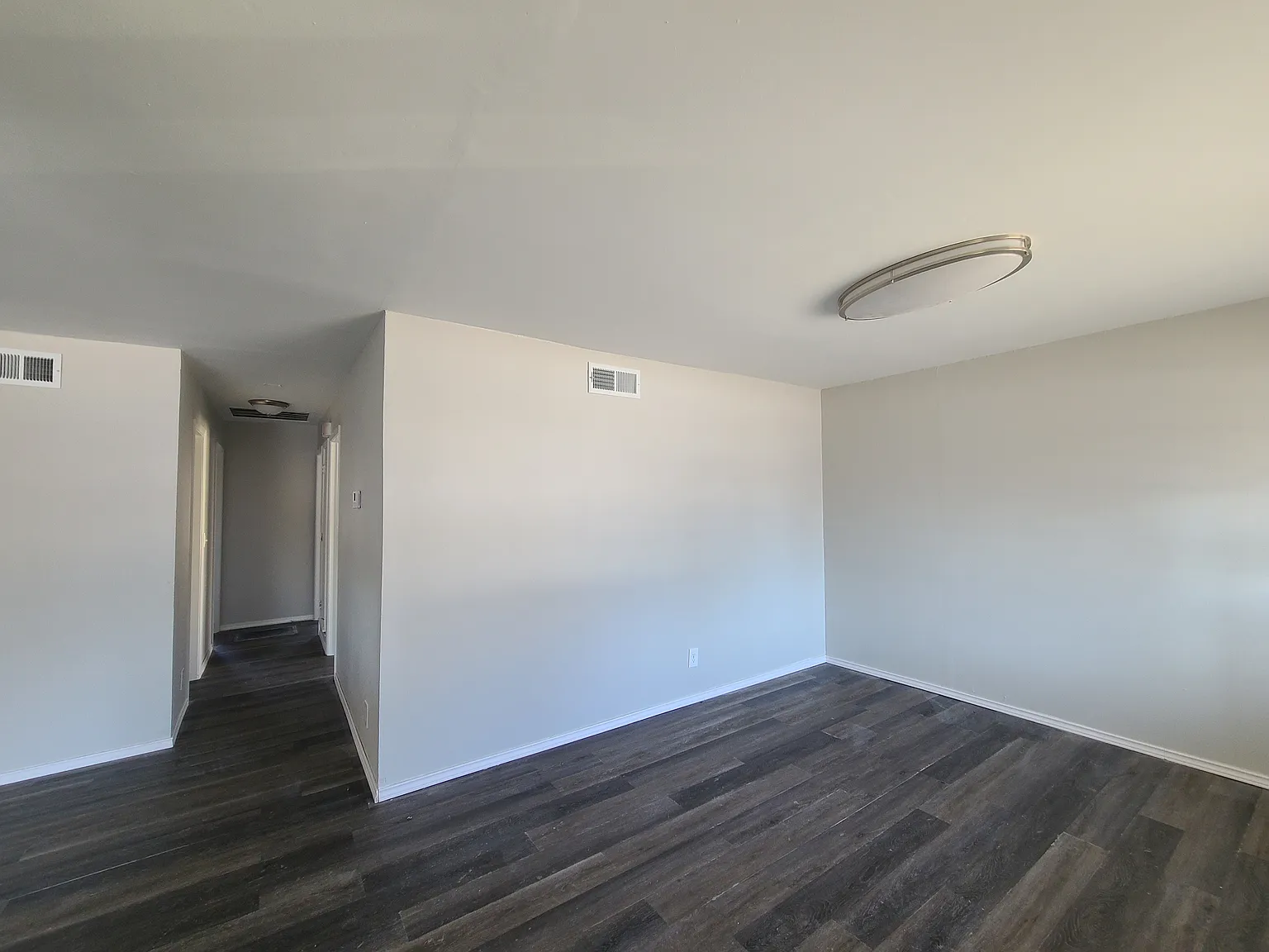 4 bed, 1417 sqft, $1,400 — Photo 3