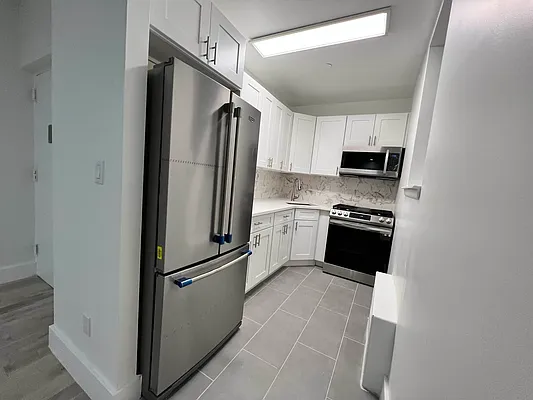 Rented by EastMount Realty LLC | media 45