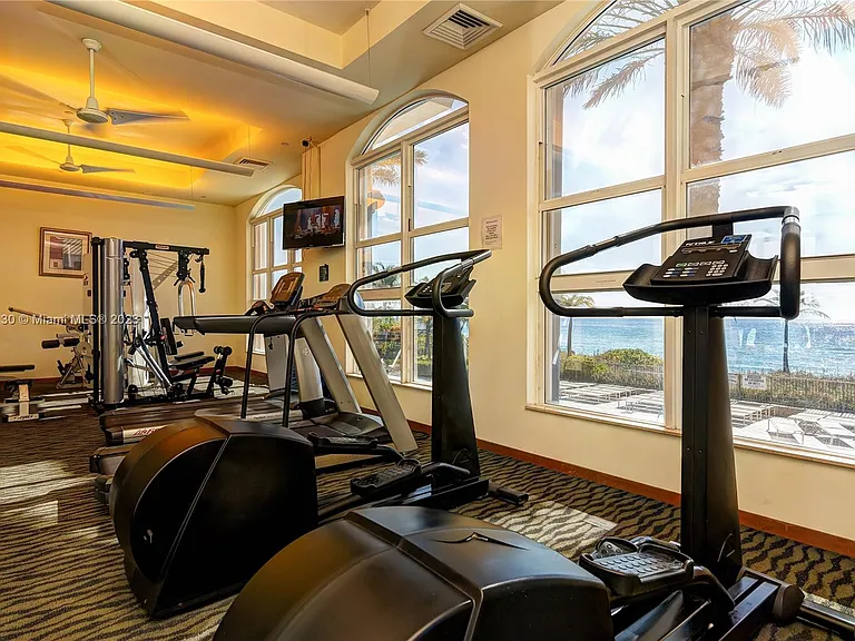 2080 S Ocean Dr #111 — Photo 35