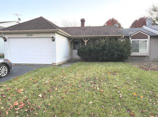1359 Maroon Dr, Elgin, IL 60120