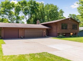 16317 Excelsior Blvd, Minnetonka, MN 55345