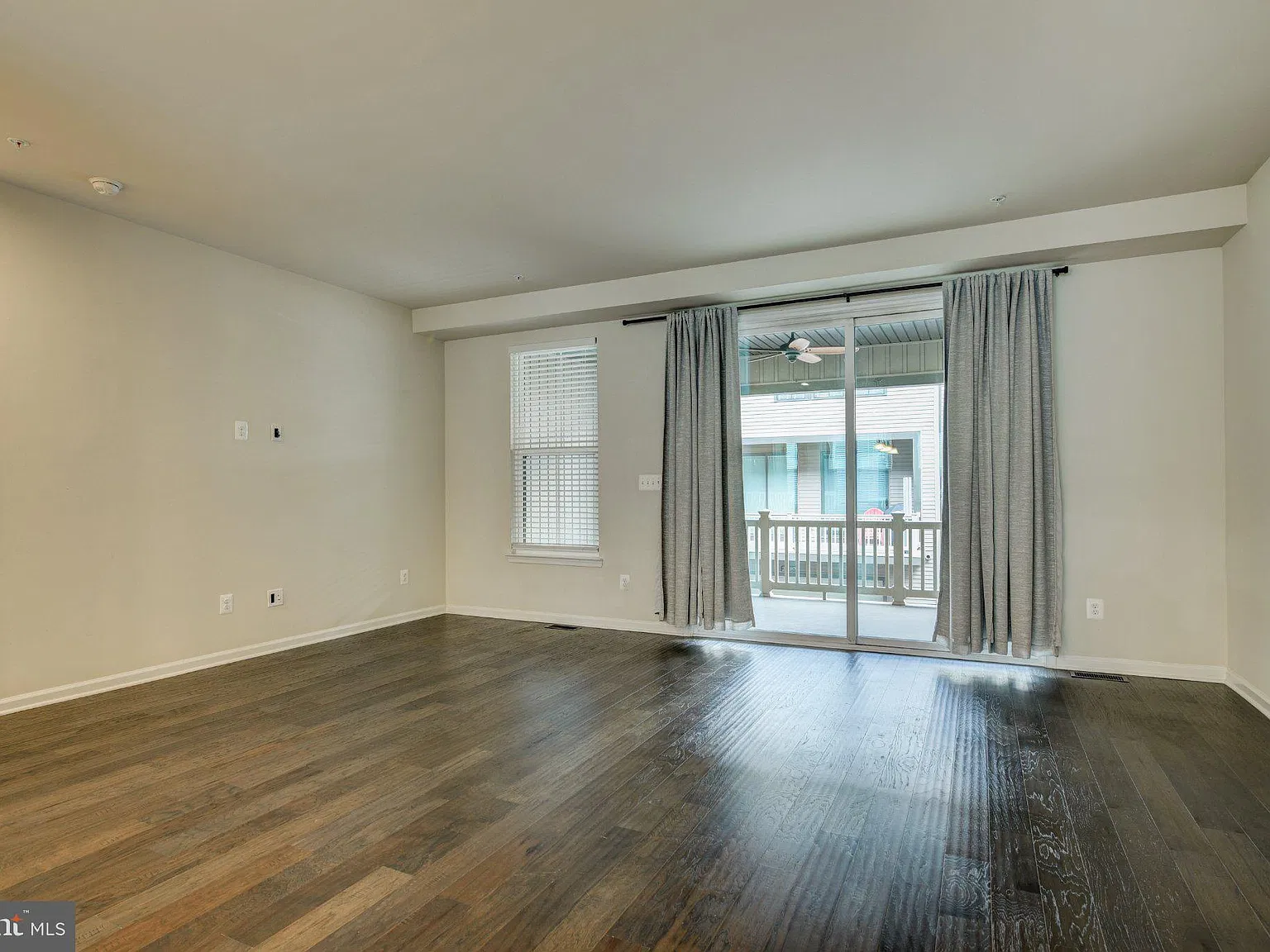 4 bed, 5.0 bath, 2892 sqft, $3,600 — Photo 3