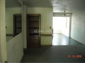 2nd image of 325 Lorenzi St