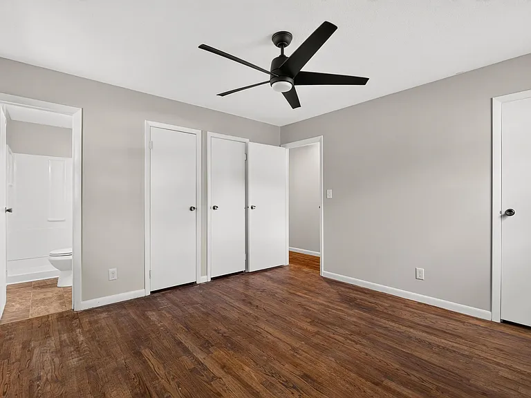906 Vandora Ave — Photo 15