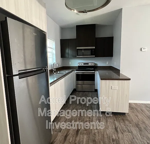 1805 Cari Nicole Ave #4 — Photo 5