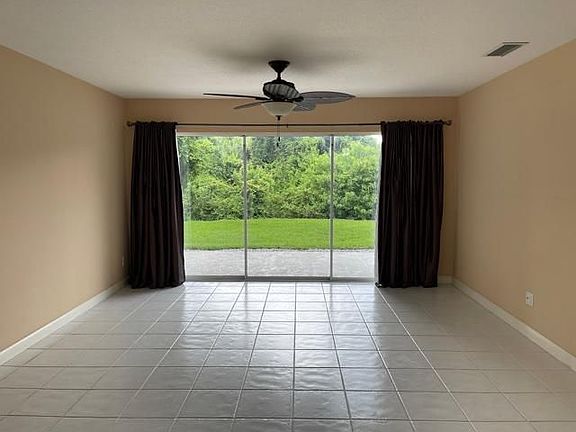 3rd image of 1636 SW Shady Lake Ter