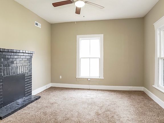 3rd image of 310 N Regan St #6