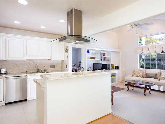 2nd image of 5733 Beaumont Ave