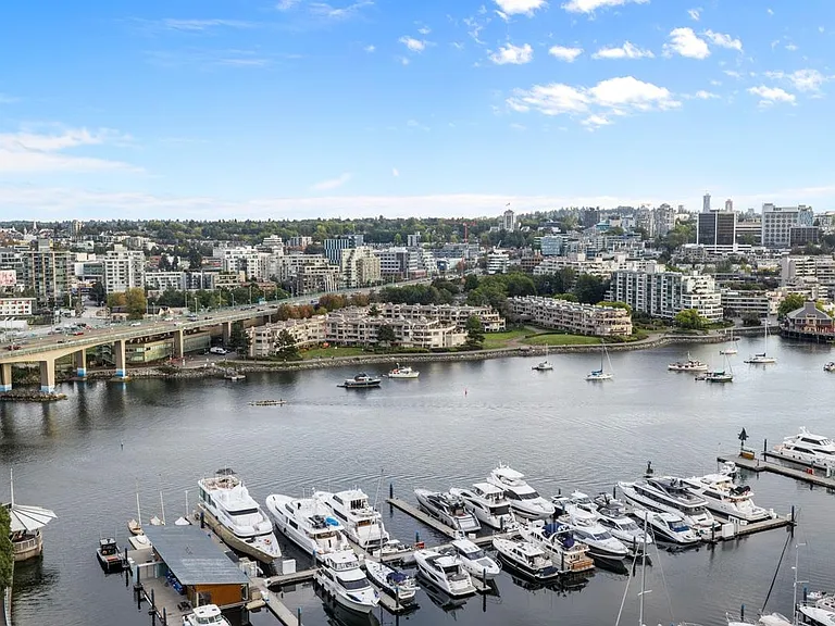 1077 Marinaside Cres #2201 — Photo 14