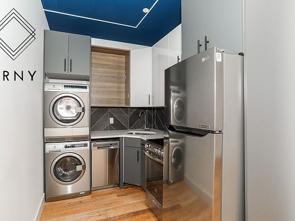 2nd image of 860 Dekalb Ave APT 4