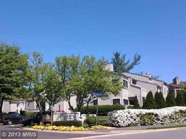 1983B Villaridge Dr, Reston, VA 20191