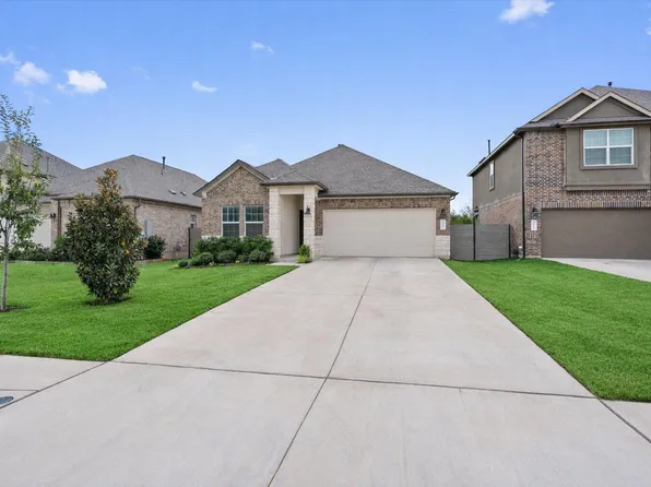 424 Wolf Springs Rd, Georgetown, TX 78628