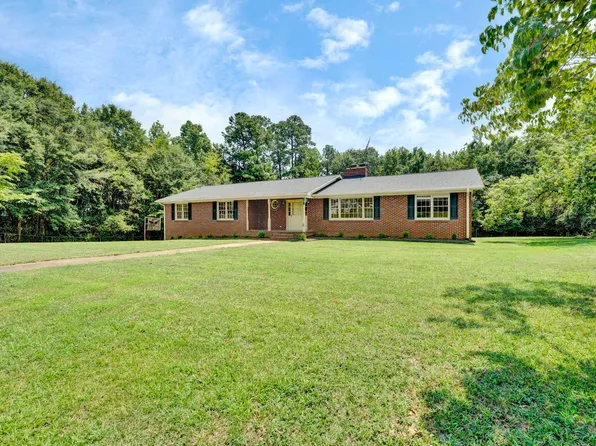 22 Jackson Dr, Startex, SC 29377