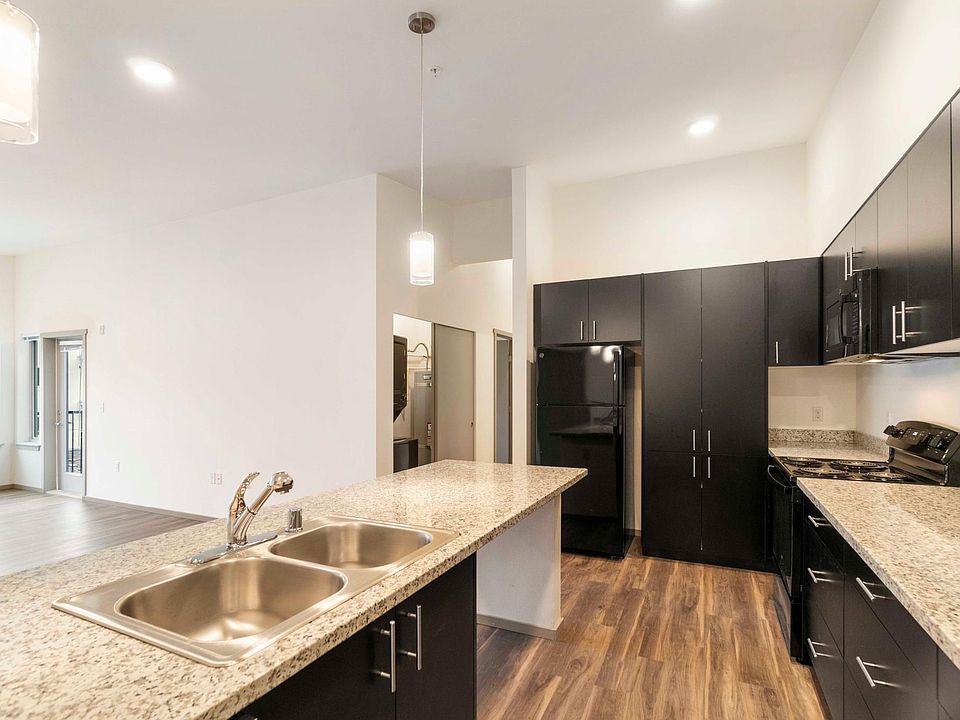 1st image of 4943 Dunham Dr #820f7bef9