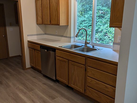 4th image of 4712 87th Avenue Ct NW